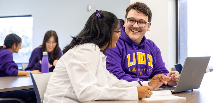 students collaborate in classroom